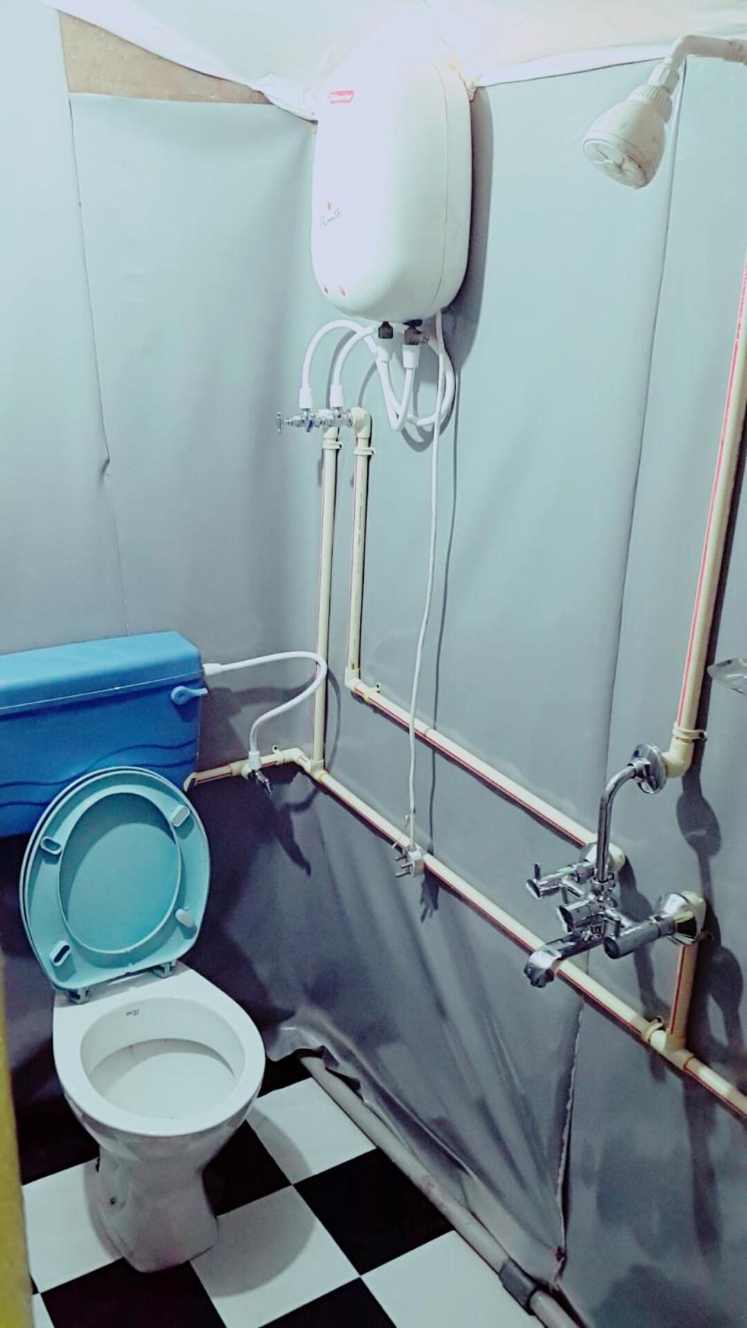 Tent Cressida Cyrus パロレム 部屋 写真